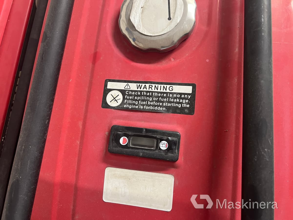 Elverk Huttenberg H8500W - Sähkögeneraattori: kuva Elverk Huttenberg H8500W - Sähkögeneraattori Elverk Huttenberg H8500W - Sähkögeneraattori: kuva Elverk Huttenberg H8500W - Sähkögeneraattori