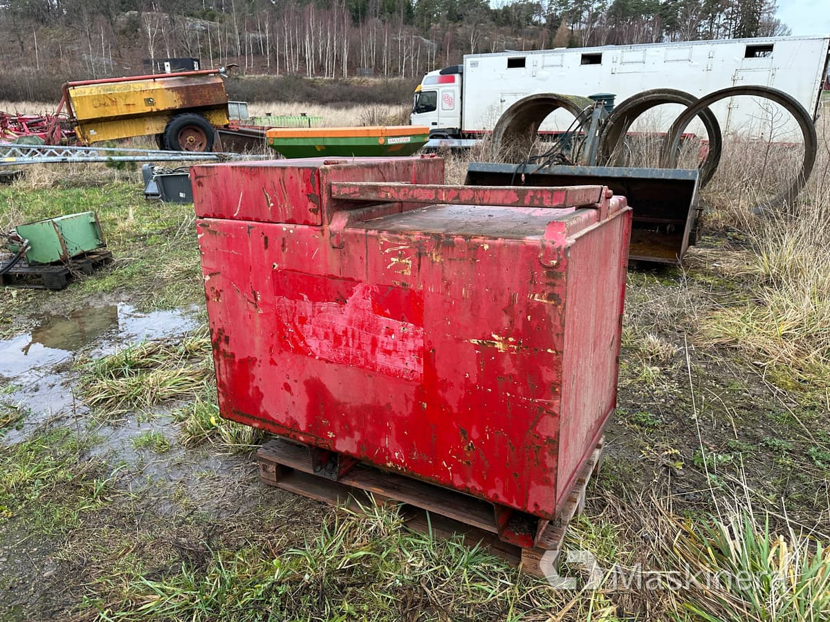 Färmartanken 31A/Y Färmartanken Dieseltank 600 liter - Varastosäiliö: kuva Färmartanken 31A/Y Färmartanken Dieseltank 600 liter - Varastosäiliö Färmartanken 31A/Y Färmartanken Dieseltank 600 liter - Varastosäiliö: kuva Färmartanken 31A/Y Färmartanken Dieseltank 600 liter - Varastosäiliö