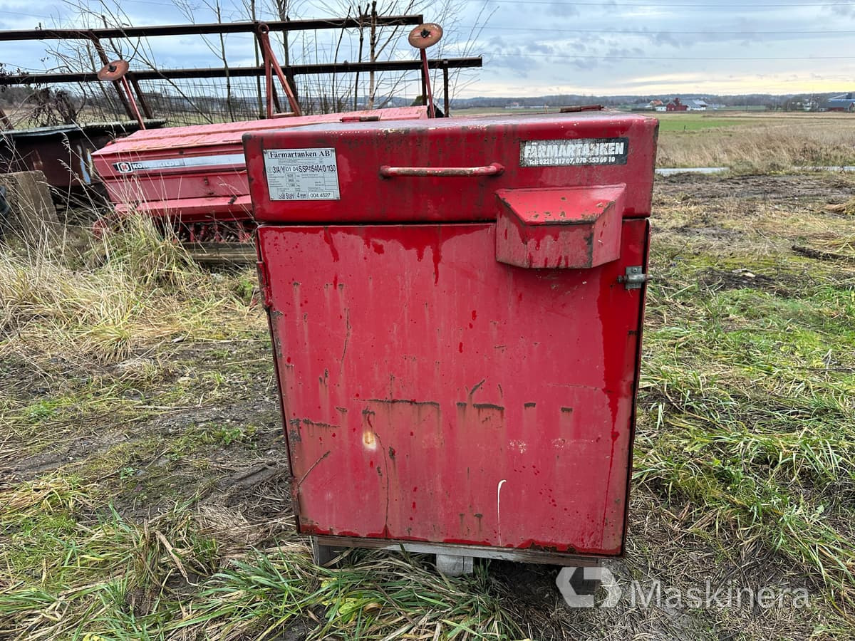 Färmartanken 31A/Y Färmartanken Dieseltank 600 liter - Varastosäiliö: kuva Färmartanken 31A/Y Färmartanken Dieseltank 600 liter - Varastosäiliö Färmartanken 31A/Y Färmartanken Dieseltank 600 liter - Varastosäiliö: kuva Färmartanken 31A/Y Färmartanken Dieseltank 600 liter - Varastosäiliö