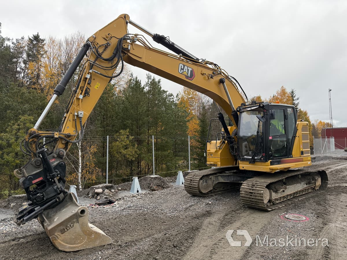 Grävmaskin CAT 325 - Telakaivukone: kuva Grävmaskin CAT 325 - Telakaivukone Grävmaskin CAT 325 - Telakaivukone: kuva Grävmaskin CAT 325 - Telakaivukone