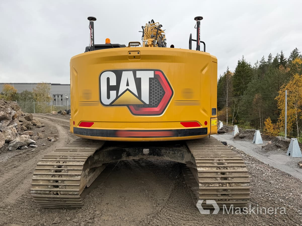 Grävmaskin CAT 325 - Telakaivukone: kuva Grävmaskin CAT 325 - Telakaivukone Grävmaskin CAT 325 - Telakaivukone: kuva Grävmaskin CAT 325 - Telakaivukone