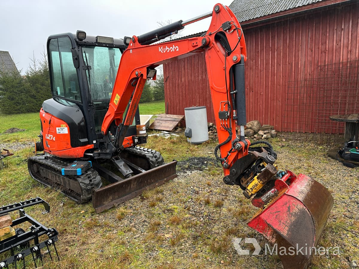 Grävmaskin Kubota U27-4 - Telakaivukone: kuva Grävmaskin Kubota U27-4 - Telakaivukone Grävmaskin Kubota U27-4 - Telakaivukone: kuva Grävmaskin Kubota U27-4 - Telakaivukone
