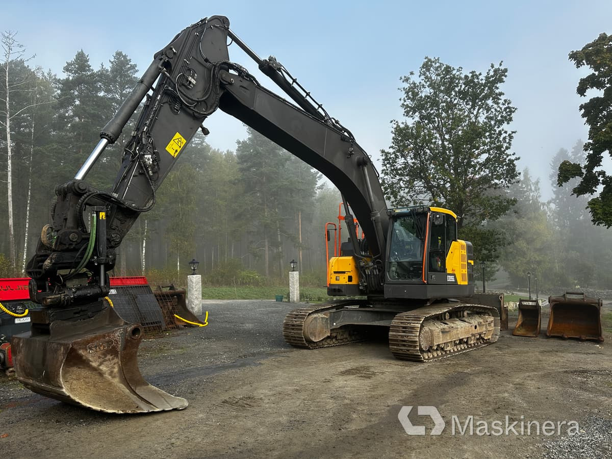 Grävmaskin Volvo ECR355EL GPS & tillbehör - Telakaivukone: kuva  Grävmaskin Volvo ECR355EL GPS & tillbehör - Telakaivukone Grävmaskin Volvo ECR355EL GPS & tillbehör - Telakaivukone: kuva  Grävmaskin Volvo ECR355EL GPS & tillbehör - Telakaivukone