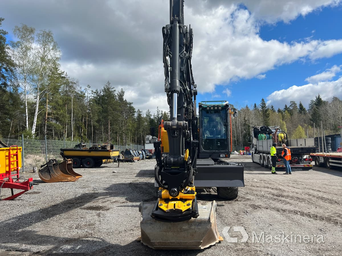 Hjulgrävare Volvo EWR170E med tillbehör - Telakaivukone: kuva Hjulgrävare Volvo EWR170E med tillbehör - Telakaivukone Hjulgrävare Volvo EWR170E med tillbehör - Telakaivukone: kuva Hjulgrävare Volvo EWR170E med tillbehör - Telakaivukone