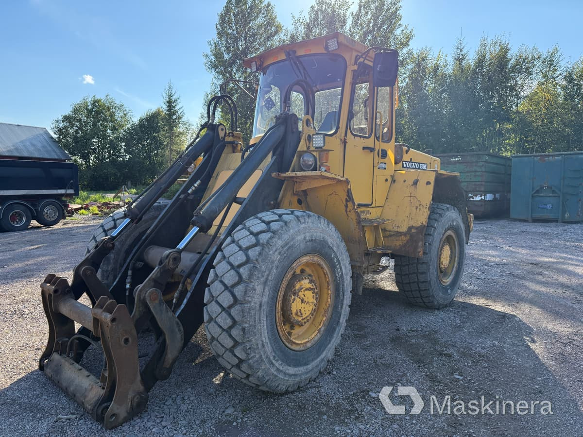Hjullastare Volvo BM L70 - Pyöräkuormaaja: kuva Hjullastare Volvo BM L70 - Pyöräkuormaaja Hjullastare Volvo BM L70 - Pyöräkuormaaja: kuva Hjullastare Volvo BM L70 - Pyöräkuormaaja