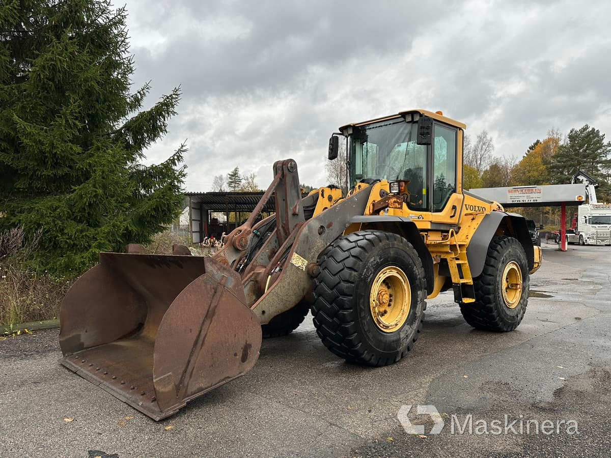 Hjullastare Volvo L120F - Pyöräkuormaaja: kuva  Hjullastare Volvo L120F - Pyöräkuormaaja Hjullastare Volvo L120F - Pyöräkuormaaja: kuva  Hjullastare Volvo L120F - Pyöräkuormaaja