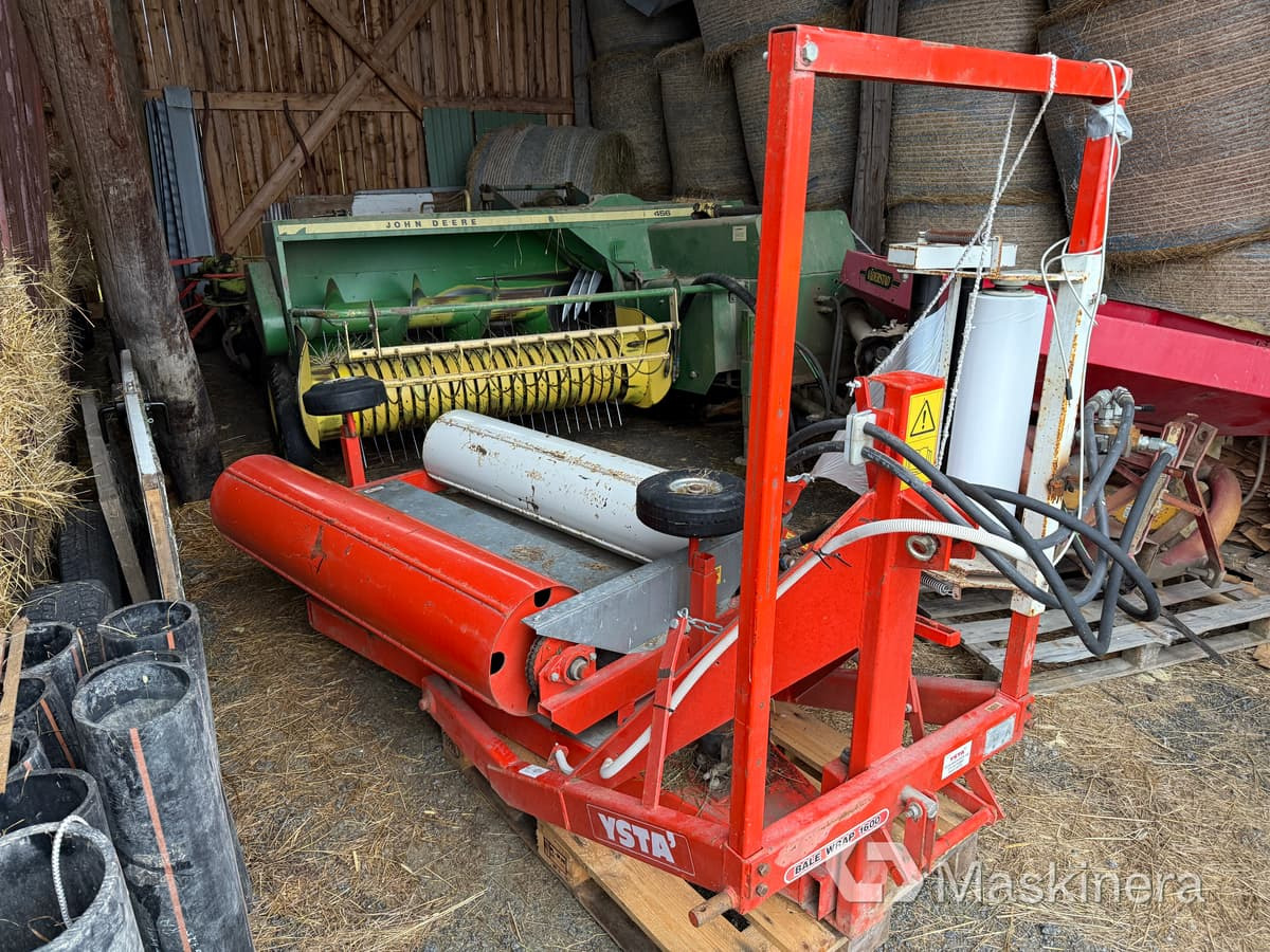 Inplastare Ysta Bale wrap 1600 med sidospakar - Käärijä: kuva Inplastare Ysta Bale wrap 1600 med sidospakar - Käärijä Inplastare Ysta Bale wrap 1600 med sidospakar - Käärijä: kuva Inplastare Ysta Bale wrap 1600 med sidospakar - Käärijä