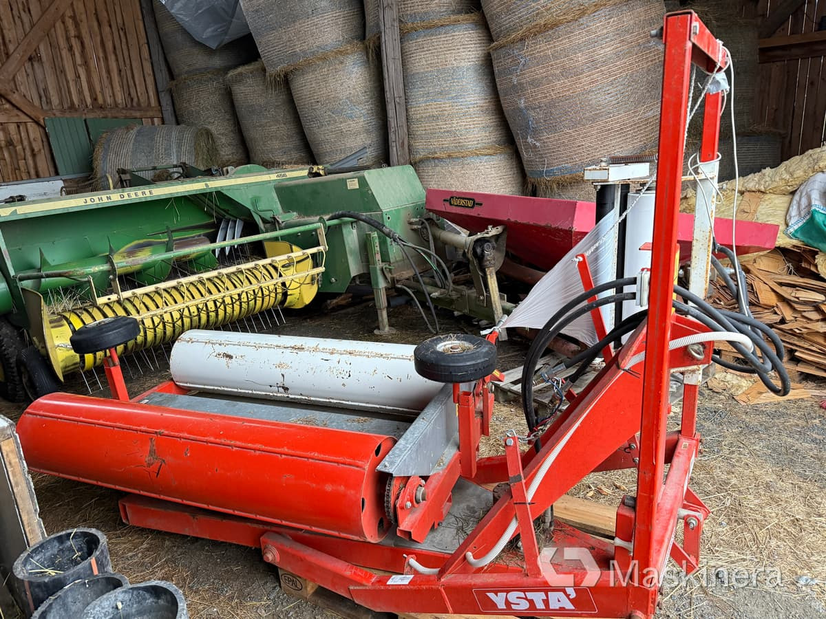 Inplastare Ysta Bale wrap 1600 med sidospakar - Käärijä: kuva Inplastare Ysta Bale wrap 1600 med sidospakar - Käärijä Inplastare Ysta Bale wrap 1600 med sidospakar - Käärijä: kuva Inplastare Ysta Bale wrap 1600 med sidospakar - Käärijä