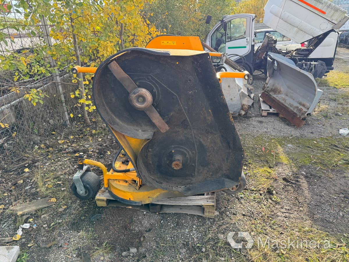 Klippdäck GMR Stensballe TH 4000 - Ruohonleikkuri: kuva  Klippdäck GMR Stensballe TH 4000 - Ruohonleikkuri Klippdäck GMR Stensballe TH 4000 - Ruohonleikkuri: kuva  Klippdäck GMR Stensballe TH 4000 - Ruohonleikkuri