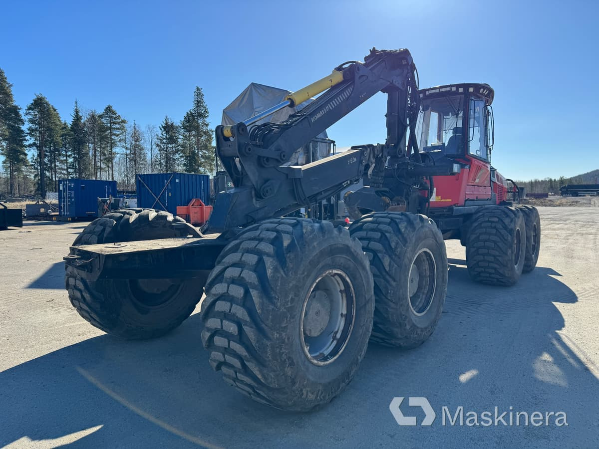 Komatsu 895 Forwarder Skotare Komatsu 895 - Kuormatraktori: kuva Komatsu 895 Forwarder Skotare Komatsu 895 - Kuormatraktori Komatsu 895 Forwarder Skotare Komatsu 895 - Kuormatraktori: kuva Komatsu 895 Forwarder Skotare Komatsu 895 - Kuormatraktori