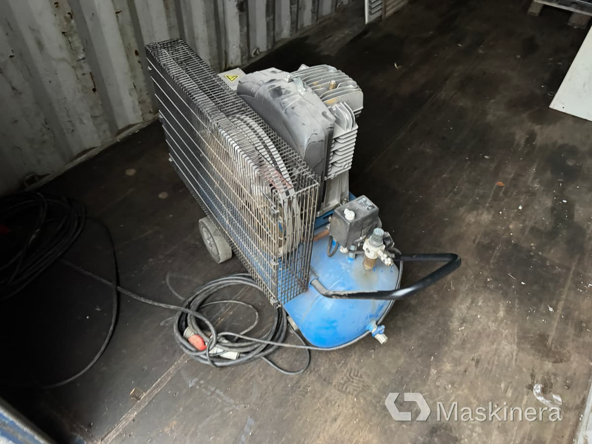 Kompressor Biltema 55B-90 - Ilmakompressori: kuva  Kompressor Biltema 55B-90 - Ilmakompressori Kompressor Biltema 55B-90 - Ilmakompressori: kuva  Kompressor Biltema 55B-90 - Ilmakompressori