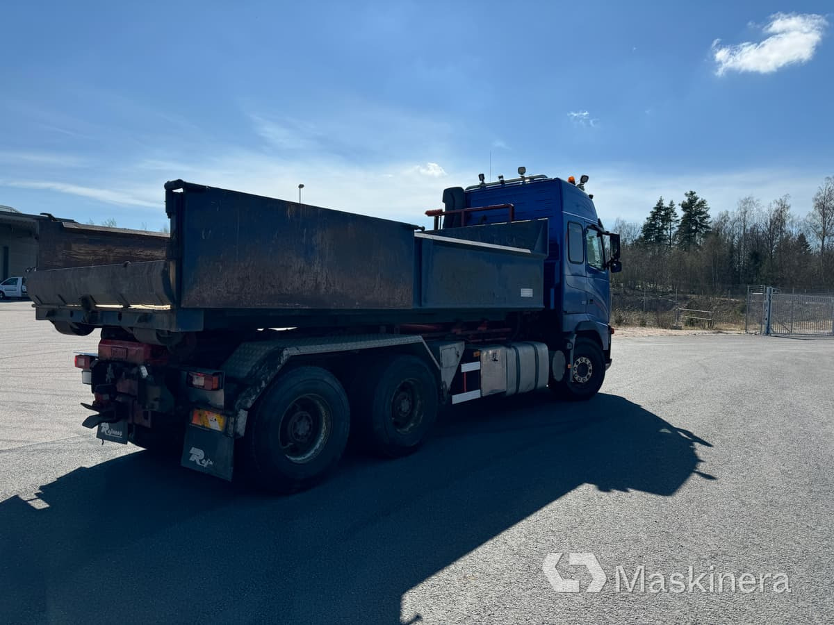 Lastväxlare Volvo FH16 tandemdrift - Koukkulava kuorma-auto, Nosturiauto: kuva Lastväxlare Volvo FH16 tandemdrift - Koukkulava kuorma-auto, Nosturiauto Lastväxlare Volvo FH16 tandemdrift - Koukkulava kuorma-auto, Nosturiauto: kuva Lastväxlare Volvo FH16 tandemdrift - Koukkulava kuorma-auto, Nosturiauto