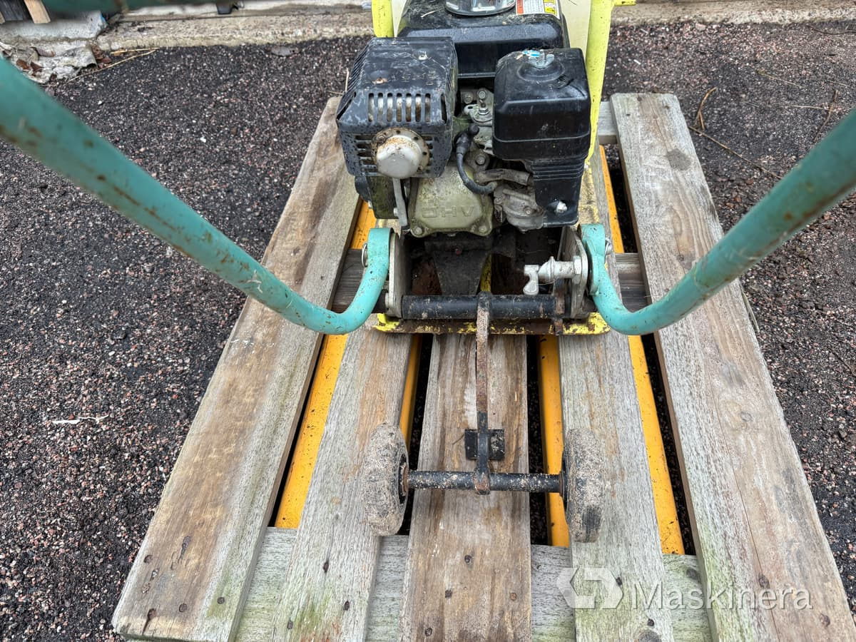 Markvibrator Ammann AVP 1240 - Tärylevy: kuva Markvibrator Ammann AVP 1240 - Tärylevy Markvibrator Ammann AVP 1240 - Tärylevy: kuva Markvibrator Ammann AVP 1240 - Tärylevy
