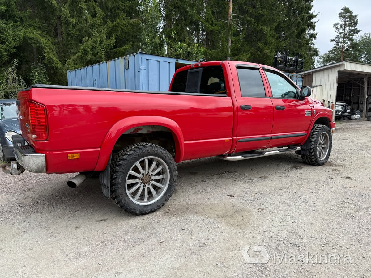 Pickup Dodge Ram 2500 4X4 - Pakettiauto: kuva Pickup Dodge Ram 2500 4X4 - Pakettiauto Pickup Dodge Ram 2500 4X4 - Pakettiauto: kuva Pickup Dodge Ram 2500 4X4 - Pakettiauto