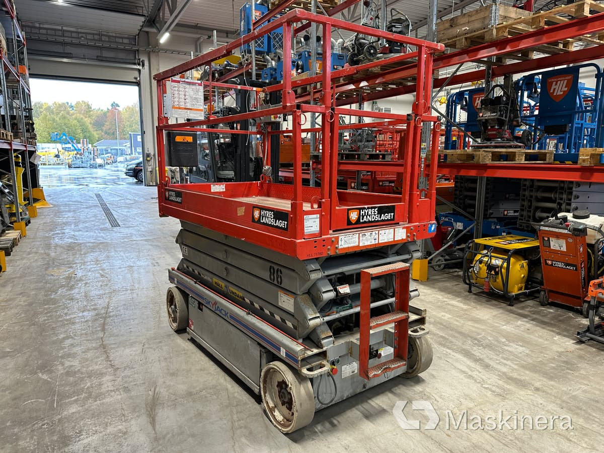 Saxlift Skyjack SJ4626 - Saksilava: kuva  Saxlift Skyjack SJ4626 - Saksilava Saxlift Skyjack SJ4626 - Saksilava: kuva  Saxlift Skyjack SJ4626 - Saksilava