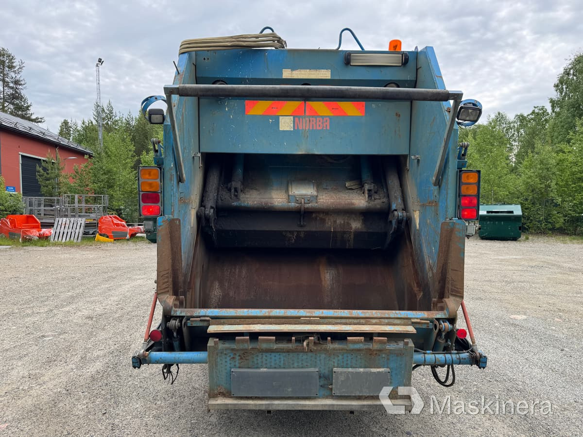Scania P94DB 4X2 NA 230 Sopbil Scania P94DB 4X2 Baklastare - Roska-auto: kuva Scania P94DB 4X2 NA 230 Sopbil Scania P94DB 4X2 Baklastare - Roska-auto Scania P94DB 4X2 NA 230 Sopbil Scania P94DB 4X2 Baklastare - Roska-auto: kuva Scania P94DB 4X2 NA 230 Sopbil Scania P94DB 4X2 Baklastare - Roska-auto