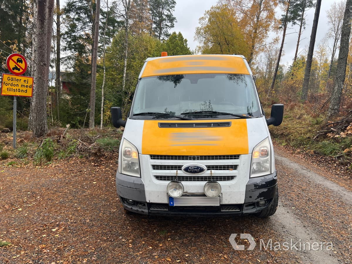 Skåpbil Ford Transit - Pakettiauto: kuva  Skåpbil Ford Transit - Pakettiauto Skåpbil Ford Transit - Pakettiauto: kuva  Skåpbil Ford Transit - Pakettiauto