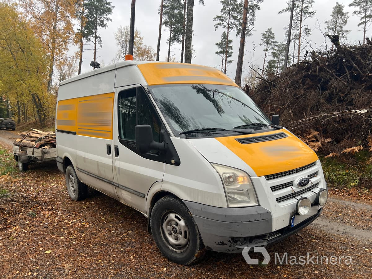 Skåpbil Ford Transit - Pakettiauto: kuva Skåpbil Ford Transit - Pakettiauto Skåpbil Ford Transit - Pakettiauto: kuva Skåpbil Ford Transit - Pakettiauto