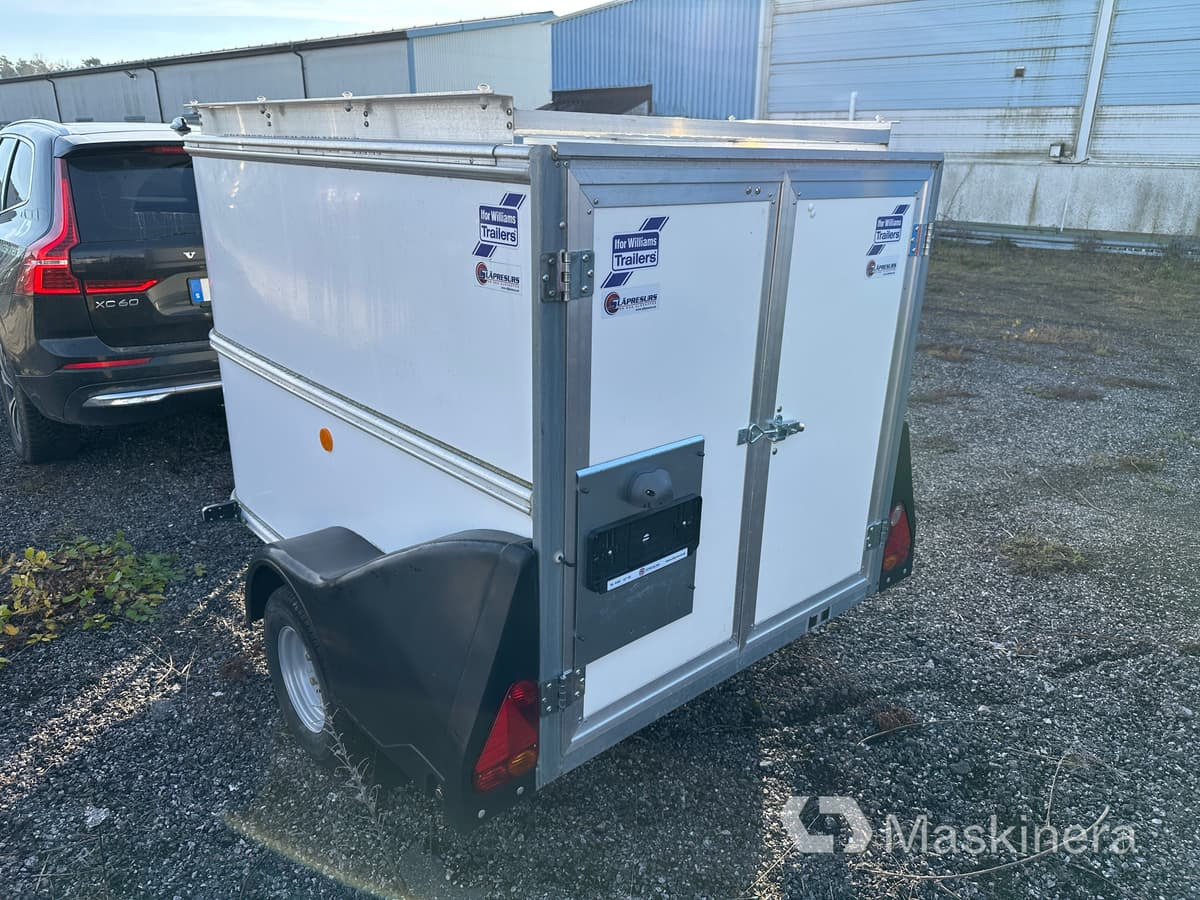 Skåpsläp Ifor Williams BV - Peräkärry: kuva Skåpsläp Ifor Williams BV - Peräkärry Skåpsläp Ifor Williams BV - Peräkärry: kuva Skåpsläp Ifor Williams BV - Peräkärry