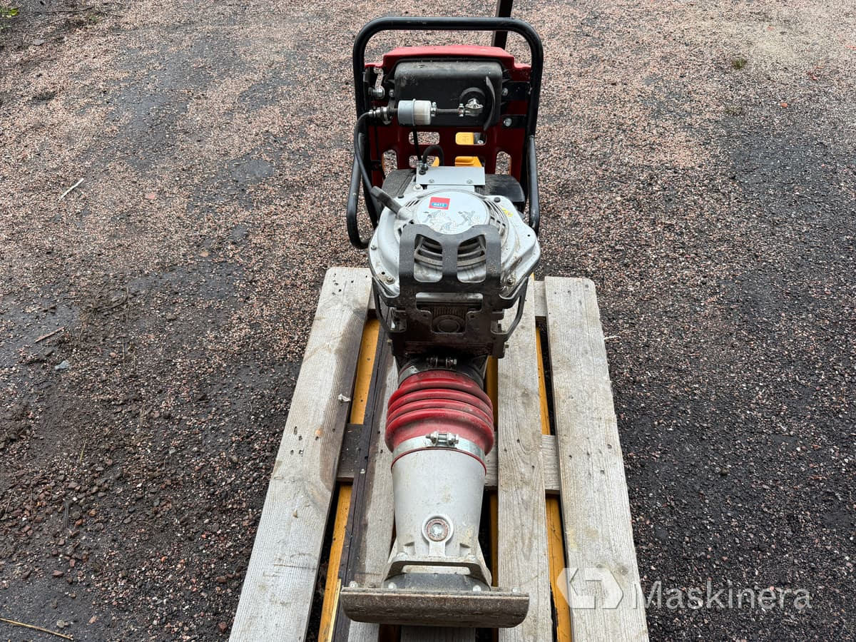 Stamp Swepac T84 - Tärylevy: kuva Stamp Swepac T84 - Tärylevy Stamp Swepac T84 - Tärylevy: kuva Stamp Swepac T84 - Tärylevy