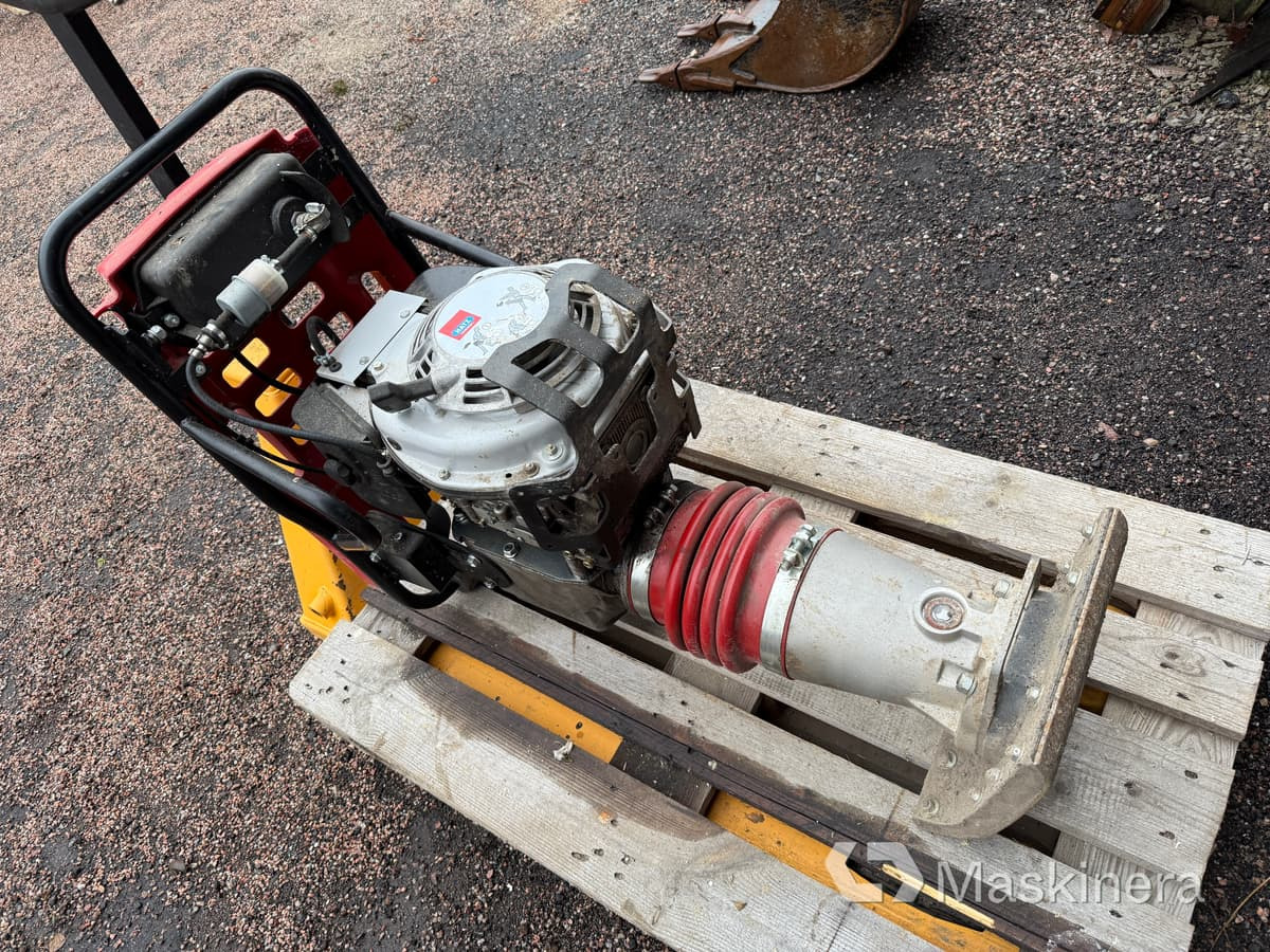 Stamp Swepac T84 - Tärylevy: kuva Stamp Swepac T84 - Tärylevy Stamp Swepac T84 - Tärylevy: kuva Stamp Swepac T84 - Tärylevy