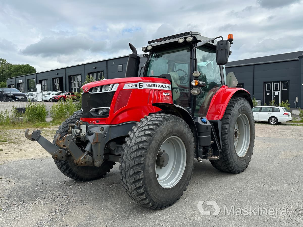 Traktor Massey Fergusson MF 6715 S + Bigab 10-14 G2 - Traktori: kuva Traktor Massey Fergusson MF 6715 S + Bigab 10-14 G2 - Traktori Traktor Massey Fergusson MF 6715 S + Bigab 10-14 G2 - Traktori: kuva Traktor Massey Fergusson MF 6715 S + Bigab 10-14 G2 - Traktori