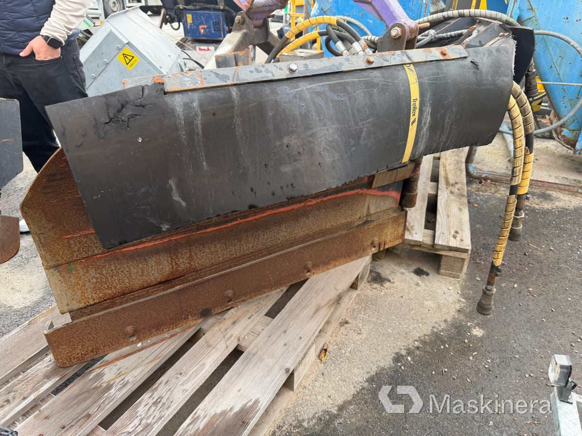 Vikplog Holms KHV-240 Trima fäste - Lumiaura: kuva Vikplog Holms KHV-240 Trima fäste - Lumiaura Vikplog Holms KHV-240 Trima fäste - Lumiaura: kuva Vikplog Holms KHV-240 Trima fäste - Lumiaura