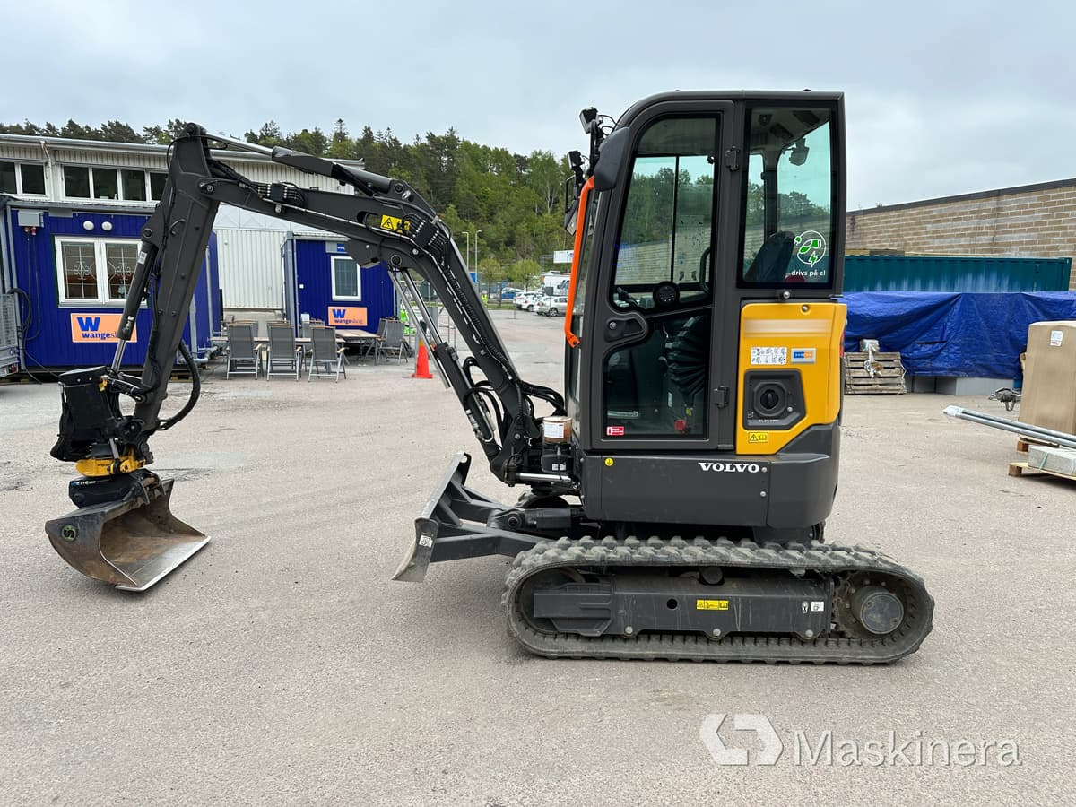 Volvo JECR25D Electric Grävmaskin Volvo ECR25 Electric - Telakaivukone: kuva Volvo JECR25D Electric Grävmaskin Volvo ECR25 Electric - Telakaivukone Volvo JECR25D Electric Grävmaskin Volvo ECR25 Electric - Telakaivukone: kuva Volvo JECR25D Electric Grävmaskin Volvo ECR25 Electric - Telakaivukone