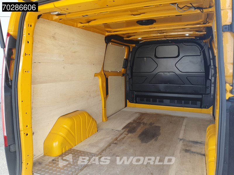 Pieni pakettiauto Ford Transit Custom 130PK Automaat L2H1 LED Trekhaak Airco Cruise Camera Parkeersensoren L2 7m3 Airco Trekhaak Cruise control: kuva Pieni pakettiauto Ford Transit Custom 130PK Automaat L2H1 LED Trekhaak Airco Cruise Camera Parkeersensoren L2 7m3 Airco Trekhaak Cruise control