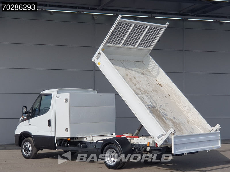 Iveco Daily 35C16 3.0L Open Laadbak met Kist Dubbellucht 3,5t Trekhaak Airco Cruise Euro6 Pritsche Pickup Open Box 2m3 Airco Trekhaak Cruise - Avolava pakettiauto: kuva Iveco Daily 35C16 3.0L Open Laadbak met Kist Dubbellucht 3,5t Trekhaak Airco Cruise Euro6 Pritsche Pickup Open Box 2m3 Airco Trekhaak Cruise - Avolava pakettiauto Iveco Daily 35C16 3.0L Open Laadbak met Kist Dubbellucht 3,5t Trekhaak Airco Cruise Euro6 Pritsche Pickup Open Box 2m3 Airco Trekhaak Cruise - Avolava pakettiauto: kuva Iveco Daily 35C16 3.0L Open Laadbak met Kist Dubbellucht 3,5t Trekhaak Airco Cruise Euro6 Pritsche Pickup Open Box 2m3 Airco Trekhaak Cruise - Avolava pakettiauto