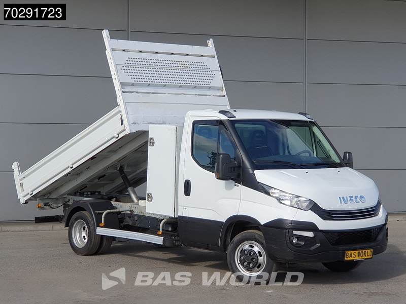 Iveco Daily 35C18 3.0L Automaat Open Laadbak met Kist Dubbellucht 3,5t Trekhaak Airco Euro6 Pritsche Pickup Open Box 2m3 Airco Trekhaak Crui - Avolava pakettiauto: kuva Iveco Daily 35C18 3.0L Automaat Open Laadbak met Kist Dubbellucht 3,5t Trekhaak Airco Euro6 Pritsche Pickup Open Box 2m3 Airco Trekhaak Crui - Avolava pakettiauto Iveco Daily 35C18 3.0L Automaat Open Laadbak met Kist Dubbellucht 3,5t Trekhaak Airco Euro6 Pritsche Pickup Open Box 2m3 Airco Trekhaak Crui - Avolava pakettiauto: kuva Iveco Daily 35C18 3.0L Automaat Open Laadbak met Kist Dubbellucht 3,5t Trekhaak Airco Euro6 Pritsche Pickup Open Box 2m3 Airco Trekhaak Crui - Avolava pakettiauto