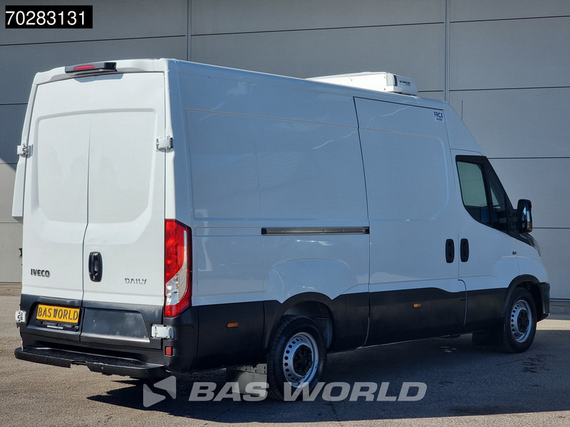 Kylmäauto Iveco Daily 35S16 SCHADE/DAMAGE! Koelwagen Vriezer Automaat Thermo King V-300 MAX Airco Cruise Parkeersensoren Kühl Kühler Koel Koeler Kühlw: kuva Kylmäauto Iveco Daily 35S16 SCHADE/DAMAGE! Koelwagen Vriezer Automaat Thermo King V-300 MAX Airco Cruise Parkeersensoren Kühl Kühler Koel Koeler Kühlw