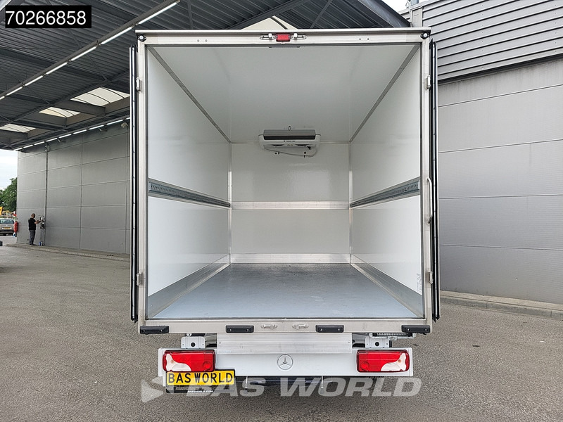 Mercedes-Benz Sprinter 315 CDI Koelwagen Achterdeuren Thermo King C-250 Airco MBUX Koel Koeler Kühl Kühler Kühlwagen Kühlkoffer 17m3 Airco - Kylmäauto: kuva Mercedes-Benz Sprinter 315 CDI Koelwagen Achterdeuren Thermo King C-250 Airco MBUX Koel Koeler Kühl Kühler Kühlwagen Kühlkoffer 17m3 Airco - Kylmäauto Mercedes-Benz Sprinter 315 CDI Koelwagen Achterdeuren Thermo King C-250 Airco MBUX Koel Koeler Kühl Kühler Kühlwagen Kühlkoffer 17m3 Airco - Kylmäauto: kuva Mercedes-Benz Sprinter 315 CDI Koelwagen Achterdeuren Thermo King C-250 Airco MBUX Koel Koeler Kühl Kühler Kühlwagen Kühlkoffer 17m3 Airco - Kylmäauto
