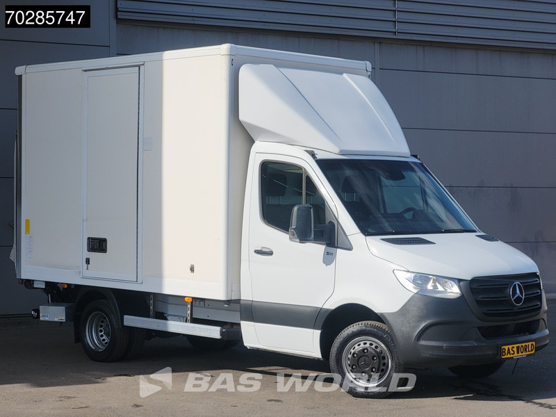 Mercedes-Benz Sprinter 514 CDI Laadklep Automaat Zijdeur Bakwagen Dubbellucht Airco Cruise MBUX CarPlay Euro6 Meubelbak Koffer 17m3 Airco Cruise contro - Jakeluauto: kuva Mercedes-Benz Sprinter 514 CDI Laadklep Automaat Zijdeur Bakwagen Dubbellucht Airco Cruise MBUX CarPlay Euro6 Meubelbak Koffer 17m3 Airco Cruise contro - Jakeluauto Mercedes-Benz Sprinter 514 CDI Laadklep Automaat Zijdeur Bakwagen Dubbellucht Airco Cruise MBUX CarPlay Euro6 Meubelbak Koffer 17m3 Airco Cruise contro - Jakeluauto: kuva Mercedes-Benz Sprinter 514 CDI Laadklep Automaat Zijdeur Bakwagen Dubbellucht Airco Cruise MBUX CarPlay Euro6 Meubelbak Koffer 17m3 Airco Cruise contro - Jakeluauto