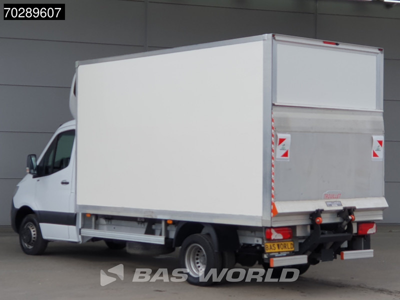 Mercedes-Benz Sprinter 515 CDI Laadklep Automaat Dubbellucht Bakwagen 150PK Airco Cruise Euro6 D'Hollandia Meubelbak Koffer 20m3 Airco Cruise control - Jakeluauto: kuva Mercedes-Benz Sprinter 515 CDI Laadklep Automaat Dubbellucht Bakwagen 150PK Airco Cruise Euro6 D'Hollandia Meubelbak Koffer 20m3 Airco Cruise control - Jakeluauto Mercedes-Benz Sprinter 515 CDI Laadklep Automaat Dubbellucht Bakwagen 150PK Airco Cruise Euro6 D'Hollandia Meubelbak Koffer 20m3 Airco Cruise control - Jakeluauto: kuva Mercedes-Benz Sprinter 515 CDI Laadklep Automaat Dubbellucht Bakwagen 150PK Airco Cruise Euro6 D'Hollandia Meubelbak Koffer 20m3 Airco Cruise control - Jakeluauto