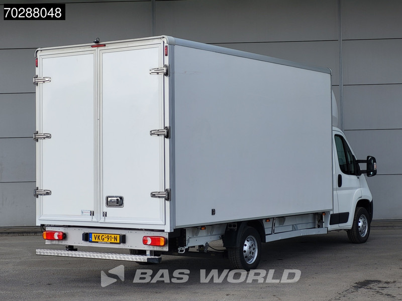 Jakeluauto Peugeot Boxer 165PK Bakwagen Achterdeuren Navi Airco Cruise Camera Lat om Lat Euro6 Meubelbak Koffer 23m3 Cruise control: kuva Jakeluauto Peugeot Boxer 165PK Bakwagen Achterdeuren Navi Airco Cruise Camera Lat om Lat Euro6 Meubelbak Koffer 23m3 Cruise control