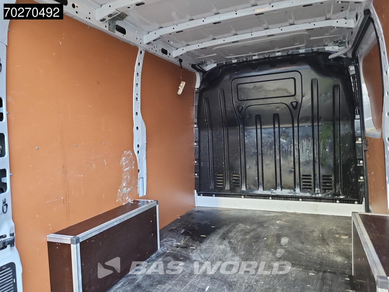 Renault Master 135PK L1H1 Airco Trekhaak Navi Imperiaal L1 7m3 Airco Trekhaak - Pieni pakettiauto: kuva Renault Master 135PK L1H1 Airco Trekhaak Navi Imperiaal L1 7m3 Airco Trekhaak - Pieni pakettiauto Renault Master 135PK L1H1 Airco Trekhaak Navi Imperiaal L1 7m3 Airco Trekhaak - Pieni pakettiauto: kuva Renault Master 135PK L1H1 Airco Trekhaak Navi Imperiaal L1 7m3 Airco Trekhaak - Pieni pakettiauto