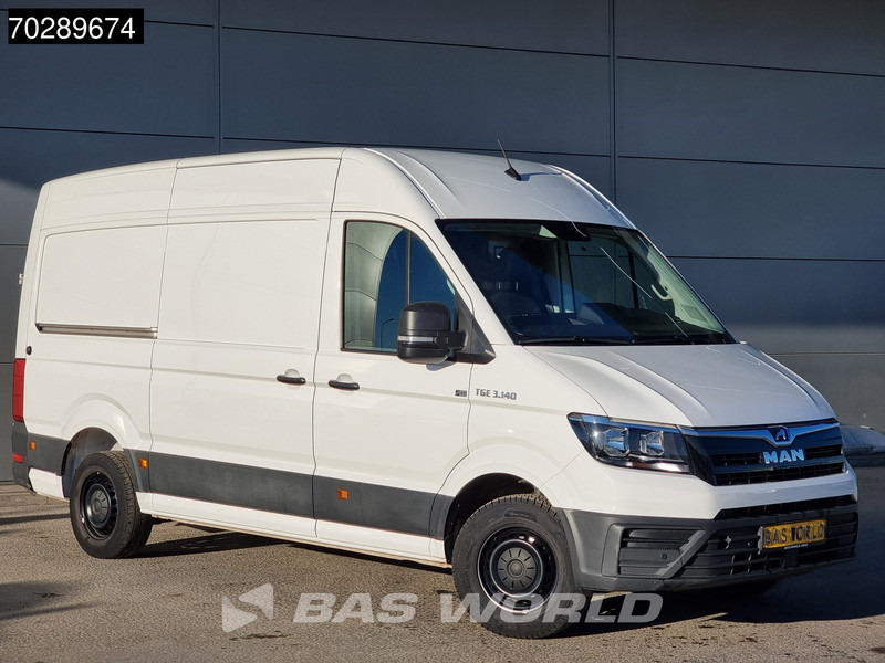 Volkswagen Crafter 140pk Automaat L3H3 Airco Trekhaak Camera Parkeersensoren Euro6 L2H2 11m3 Airco Trekhaak - Pakettiauto: kuva Volkswagen Crafter 140pk Automaat L3H3 Airco Trekhaak Camera Parkeersensoren Euro6 L2H2 11m3 Airco Trekhaak - Pakettiauto Volkswagen Crafter 140pk Automaat L3H3 Airco Trekhaak Camera Parkeersensoren Euro6 L2H2 11m3 Airco Trekhaak - Pakettiauto: kuva Volkswagen Crafter 140pk Automaat L3H3 Airco Trekhaak Camera Parkeersensoren Euro6 L2H2 11m3 Airco Trekhaak - Pakettiauto