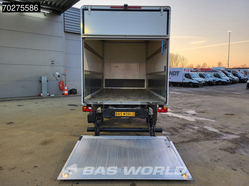 Volkswagen Crafter 177pk Automaat Laadklep Bakwagen Airco Camera Meubelbak Koffer 19m3 Airco - Jakeluauto: kuva Volkswagen Crafter 177pk Automaat Laadklep Bakwagen Airco Camera Meubelbak Koffer 19m3 Airco - Jakeluauto Volkswagen Crafter 177pk Automaat Laadklep Bakwagen Airco Camera Meubelbak Koffer 19m3 Airco - Jakeluauto: kuva Volkswagen Crafter 177pk Automaat Laadklep Bakwagen Airco Camera Meubelbak Koffer 19m3 Airco - Jakeluauto