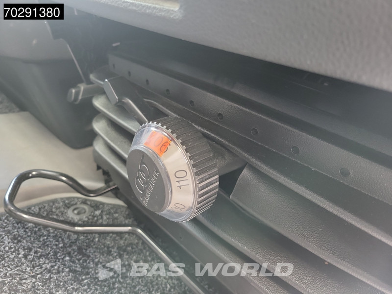 Pakettiauto, Sähköpakettiauto Volkswagen E-Crafter 136pk Elektrisch 115 WLTP 35,8 kWH LED Navi Airco Cruise Camera Parkeersensoren 12m3 Airco Cruise control: kuva Pakettiauto, Sähköpakettiauto Volkswagen E-Crafter 136pk Elektrisch 115 WLTP 35,8 kWH LED Navi Airco Cruise Camera Parkeersensoren 12m3 Airco Cruise control