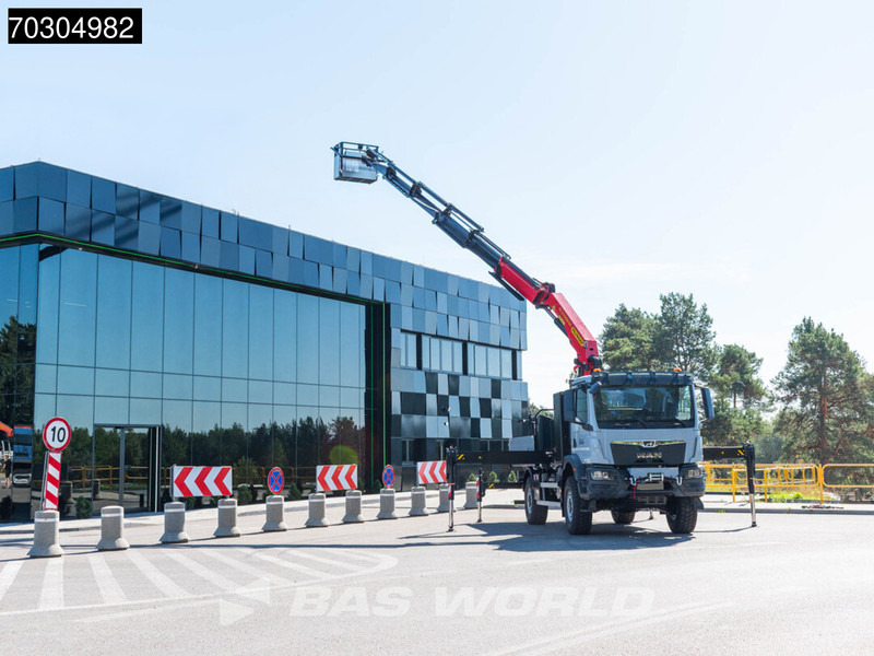 MAN TGM 18.320 4X4 NEW 4x4 Palfinger PK 27002-SH D Crane manbasket Steelsuspension - Lava-kuorma-auto, Nosturiauto: kuva MAN TGM 18.320 4X4 NEW 4x4 Palfinger PK 27002-SH D Crane manbasket Steelsuspension - Lava-kuorma-auto, Nosturiauto MAN TGM 18.320 4X4 NEW 4x4 Palfinger PK 27002-SH D Crane manbasket Steelsuspension - Lava-kuorma-auto, Nosturiauto: kuva MAN TGM 18.320 4X4 NEW 4x4 Palfinger PK 27002-SH D Crane manbasket Steelsuspension - Lava-kuorma-auto, Nosturiauto