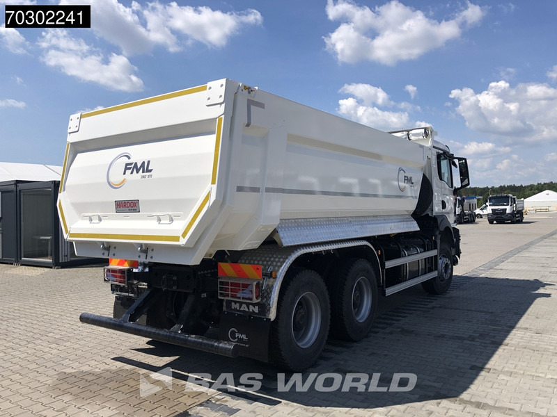 MAN TGS 33.400 6X4 NEW 17m3 KH Kipper Manual Steel suspension Big-Axle EURO 2 - Kippiauto kuorma-auto: kuva MAN TGS 33.400 6X4 NEW 17m3 KH Kipper Manual Steel suspension Big-Axle EURO 2 - Kippiauto kuorma-auto MAN TGS 33.400 6X4 NEW 17m3 KH Kipper Manual Steel suspension Big-Axle EURO 2 - Kippiauto kuorma-auto: kuva MAN TGS 33.400 6X4 NEW 17m3 KH Kipper Manual Steel suspension Big-Axle EURO 2 - Kippiauto kuorma-auto