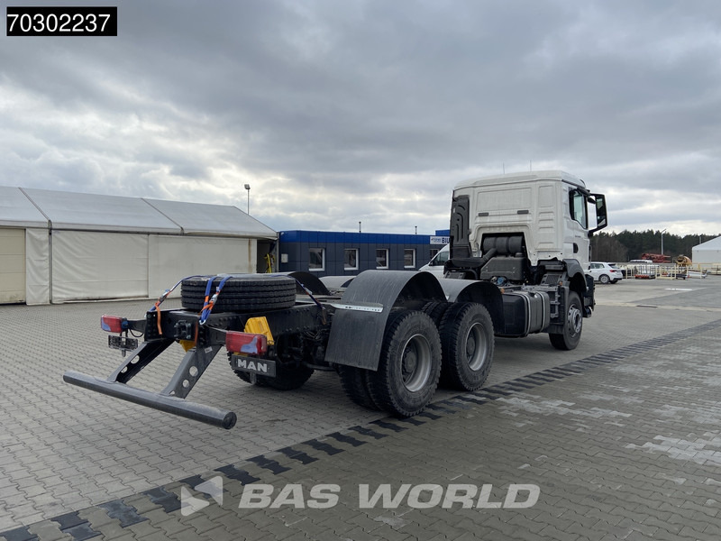 MAN TGS 33.400 6X4 NEW 6x4 chassis Big-Axle Manual Airco EURO 2 - Kuorma-auto alusta: kuva MAN TGS 33.400 6X4 NEW 6x4 chassis Big-Axle Manual Airco EURO 2 - Kuorma-auto alusta MAN TGS 33.400 6X4 NEW 6x4 chassis Big-Axle Manual Airco EURO 2 - Kuorma-auto alusta: kuva MAN TGS 33.400 6X4 NEW 6x4 chassis Big-Axle Manual Airco EURO 2 - Kuorma-auto alusta