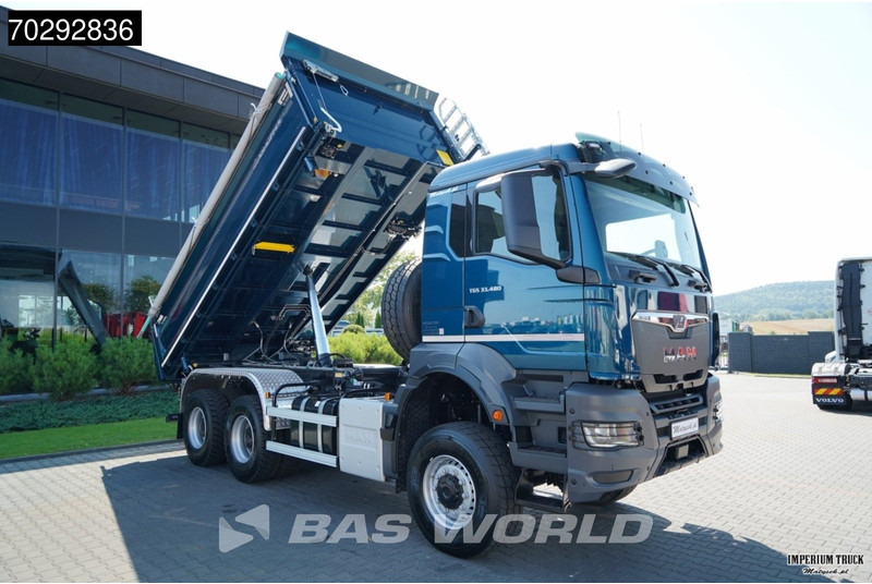 MAN TGS 33.480 TGS 6X6 11m3 KH-3-Way Kipper 6x6 Steel Suspension Automatic Big-Axle Euro 6 - Kippiauto kuorma-auto: kuva MAN TGS 33.480 TGS 6X6 11m3 KH-3-Way Kipper 6x6 Steel Suspension Automatic Big-Axle Euro 6 - Kippiauto kuorma-auto MAN TGS 33.480 TGS 6X6 11m3 KH-3-Way Kipper 6x6 Steel Suspension Automatic Big-Axle Euro 6 - Kippiauto kuorma-auto: kuva MAN TGS 33.480 TGS 6X6 11m3 KH-3-Way Kipper 6x6 Steel Suspension Automatic Big-Axle Euro 6 - Kippiauto kuorma-auto