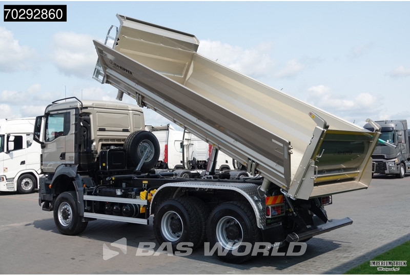 MAN TGS 33.480 TGS 6X6 6x6 3-Way Kipper Big-Axle Euro 6 - Kippiauto kuorma-auto: kuva MAN TGS 33.480 TGS 6X6 6x6 3-Way Kipper Big-Axle Euro 6 - Kippiauto kuorma-auto MAN TGS 33.480 TGS 6X6 6x6 3-Way Kipper Big-Axle Euro 6 - Kippiauto kuorma-auto: kuva MAN TGS 33.480 TGS 6X6 6x6 3-Way Kipper Big-Axle Euro 6 - Kippiauto kuorma-auto