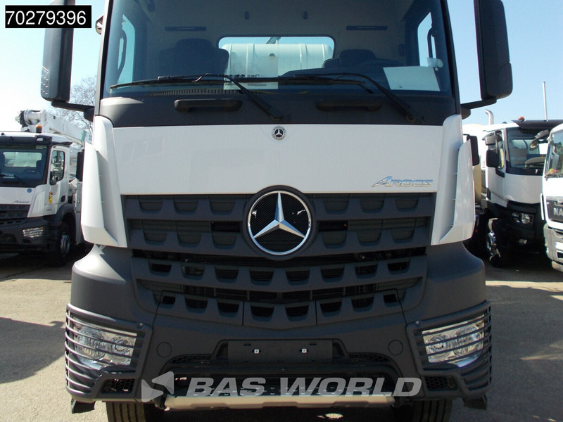 Mercedes-Benz Arocs 4145 8X4 10m3 Schwing Stetter mixer Manual Steelsuspension Euro 3 - Betoniauto: kuva Mercedes-Benz Arocs 4145 8X4 10m3 Schwing Stetter mixer Manual Steelsuspension Euro 3 - Betoniauto Mercedes-Benz Arocs 4145 8X4 10m3 Schwing Stetter mixer Manual Steelsuspension Euro 3 - Betoniauto: kuva Mercedes-Benz Arocs 4145 8X4 10m3 Schwing Stetter mixer Manual Steelsuspension Euro 3 - Betoniauto