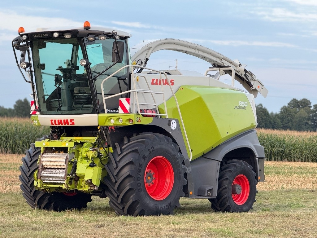 Claas Jaguar 850 Allrad + Kemper 360 PLUS - Itsekulkeva silppuri: kuva Claas Jaguar 850 Allrad + Kemper 360 PLUS - Itsekulkeva silppuri Claas Jaguar 850 Allrad + Kemper 360 PLUS - Itsekulkeva silppuri: kuva Claas Jaguar 850 Allrad + Kemper 360 PLUS - Itsekulkeva silppuri