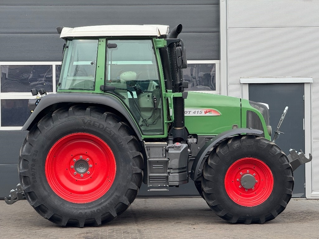 Fendt 415 Vario TMS - Traktori: kuva Fendt 415 Vario TMS - Traktori Fendt 415 Vario TMS - Traktori: kuva Fendt 415 Vario TMS - Traktori