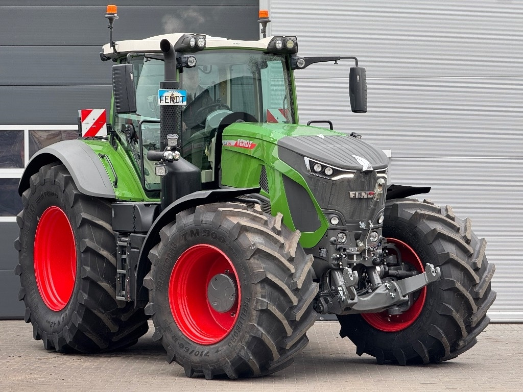 Fendt 936 Profi Plus - Traktori: kuva Fendt 936 Profi Plus - Traktori Fendt 936 Profi Plus - Traktori: kuva Fendt 936 Profi Plus - Traktori