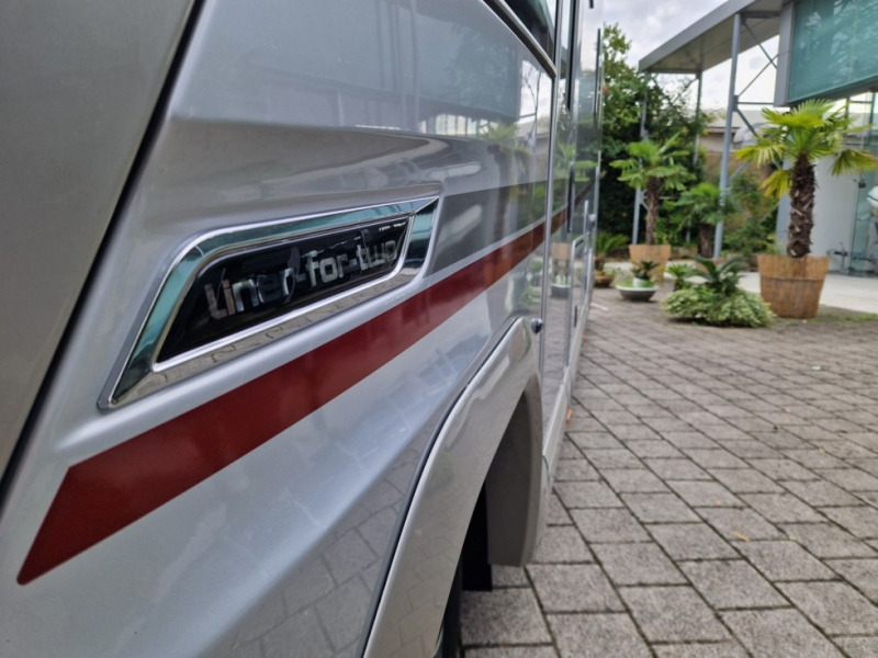 Carthago Liner For Two I 53 - Integroitu asuntoauto: kuva Carthago Liner For Two I 53 - Integroitu asuntoauto Carthago Liner For Two I 53 - Integroitu asuntoauto: kuva Carthago Liner For Two I 53 - Integroitu asuntoauto